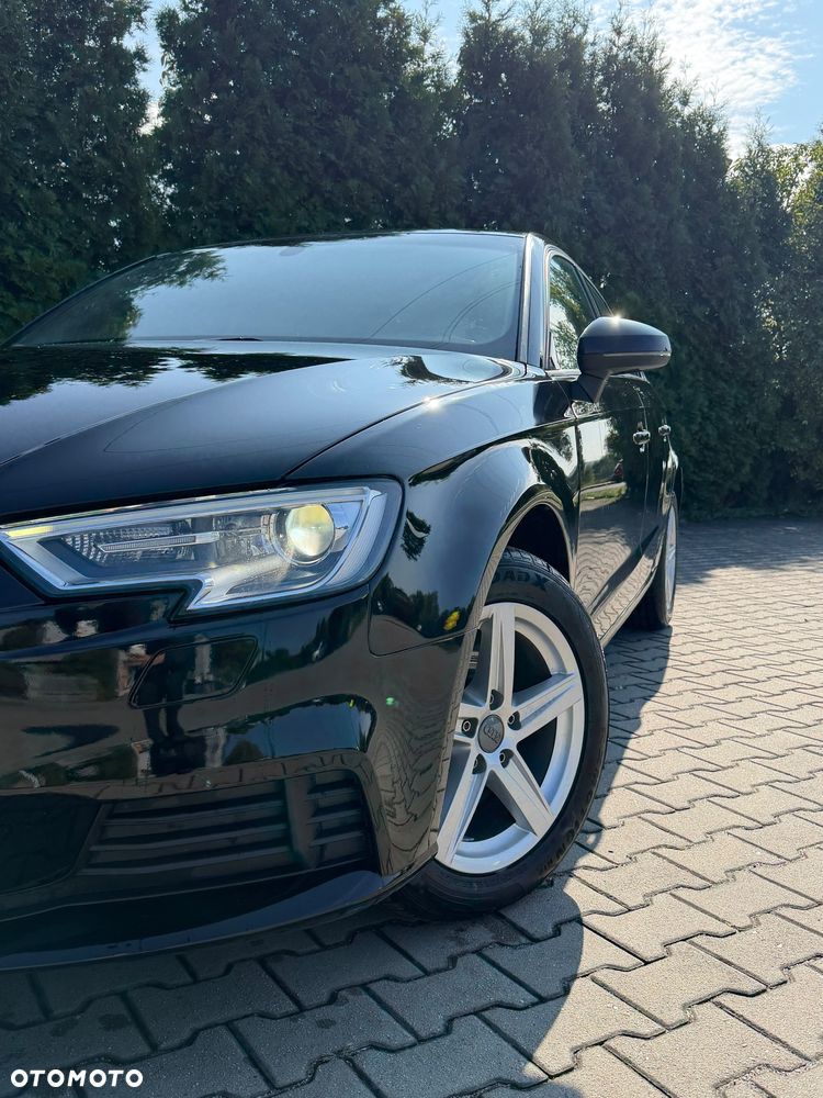 Audi A3 Sportback 30 TFSI S tronic - 4