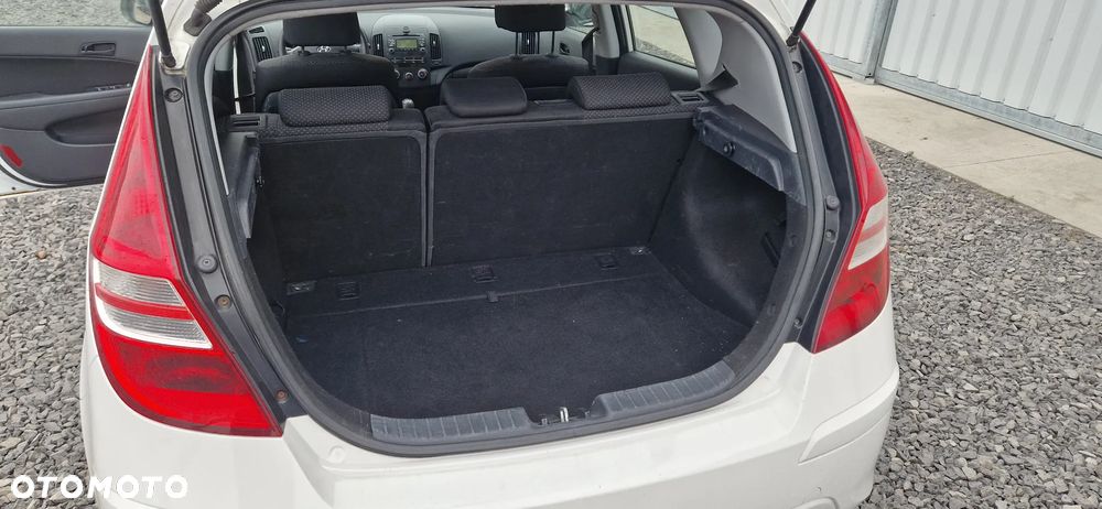 Hyundai i30 1.4 Blue Classic - 8