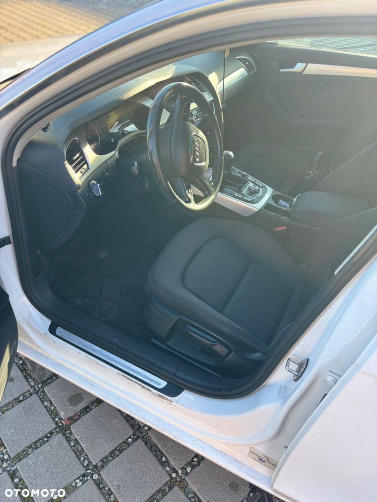 Audi A4 Avant 2.0 TDI Quattro - 16