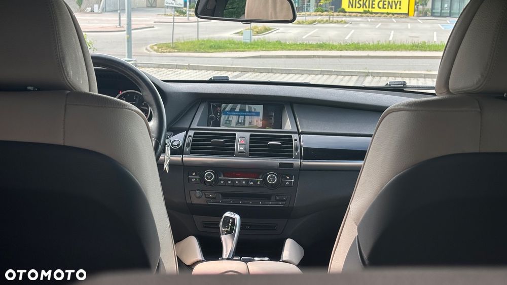 BMW X6 xDrive40d - 8