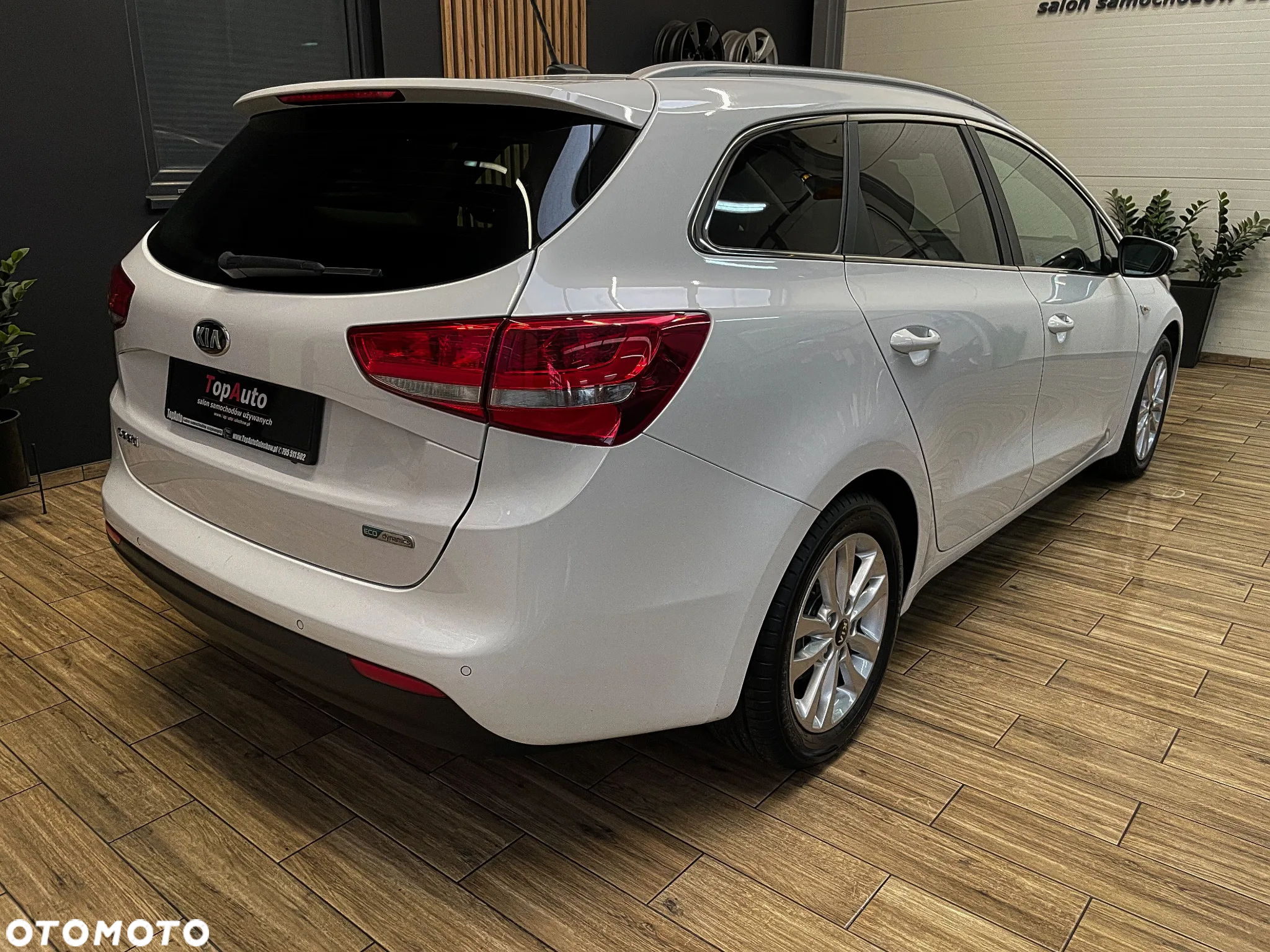Kia Ceed 1.4 Attract - 8