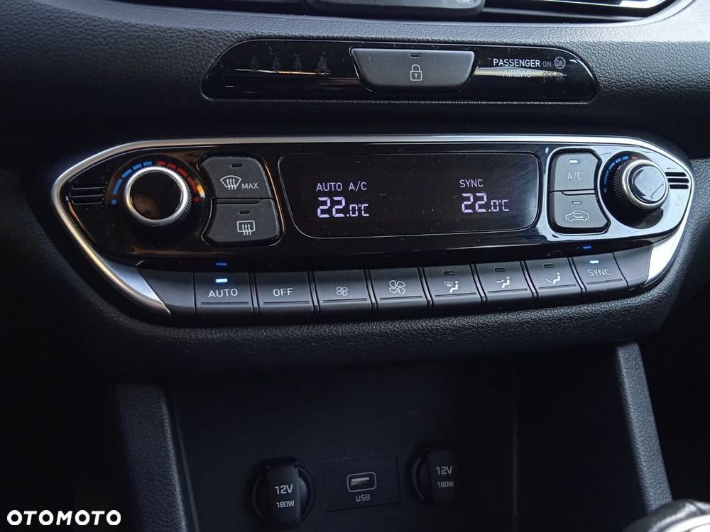 Hyundai i30 1.0 T-GDI Smart - 24