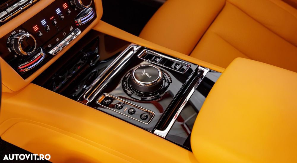 Rolls-Royce Ghost - 30