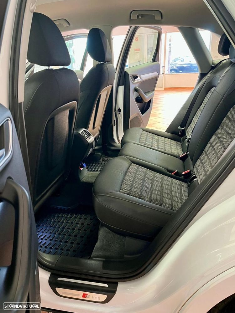 Audi Q3 2.0 TDI S-line - 17