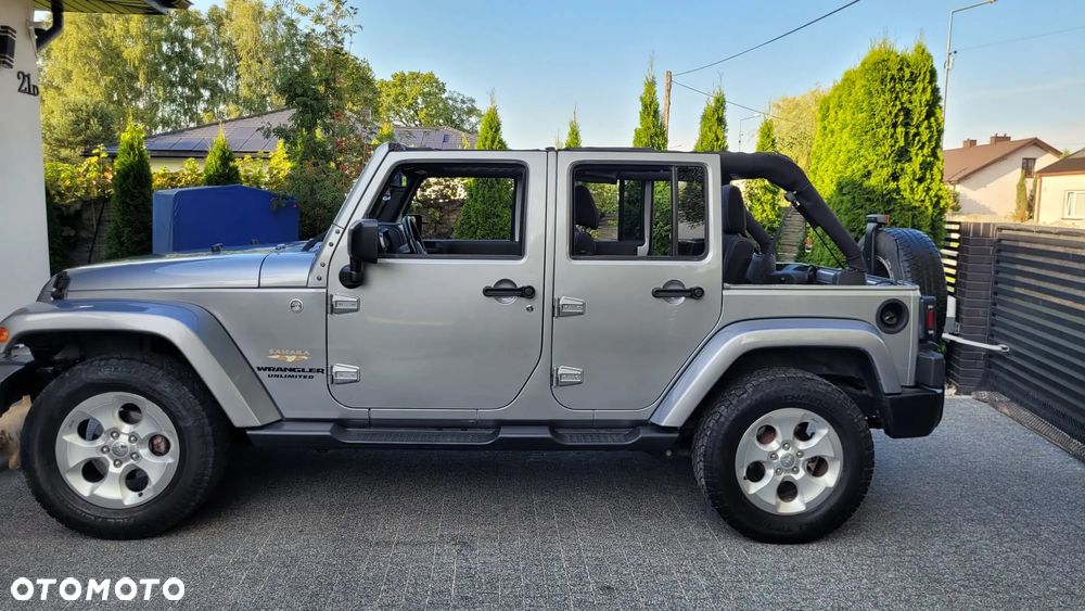 Jeep Wrangler 3.6 Unlim Sahara - 8