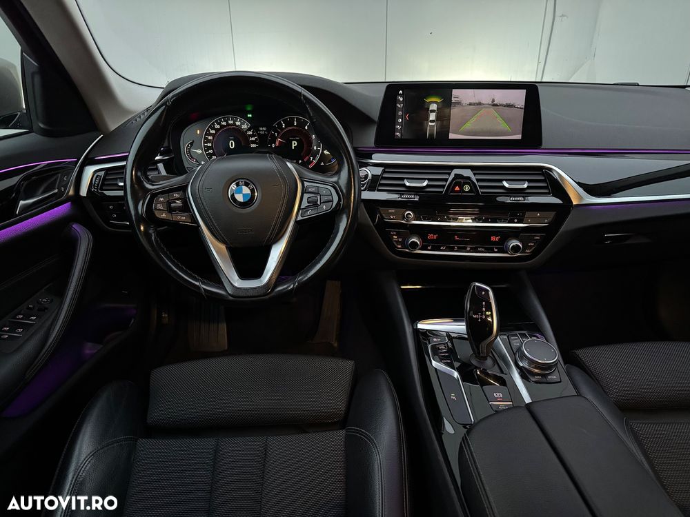 BMW Seria 5 530i Aut. Sport Line - 11