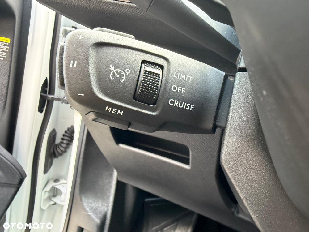Peugeot 5008 - 13