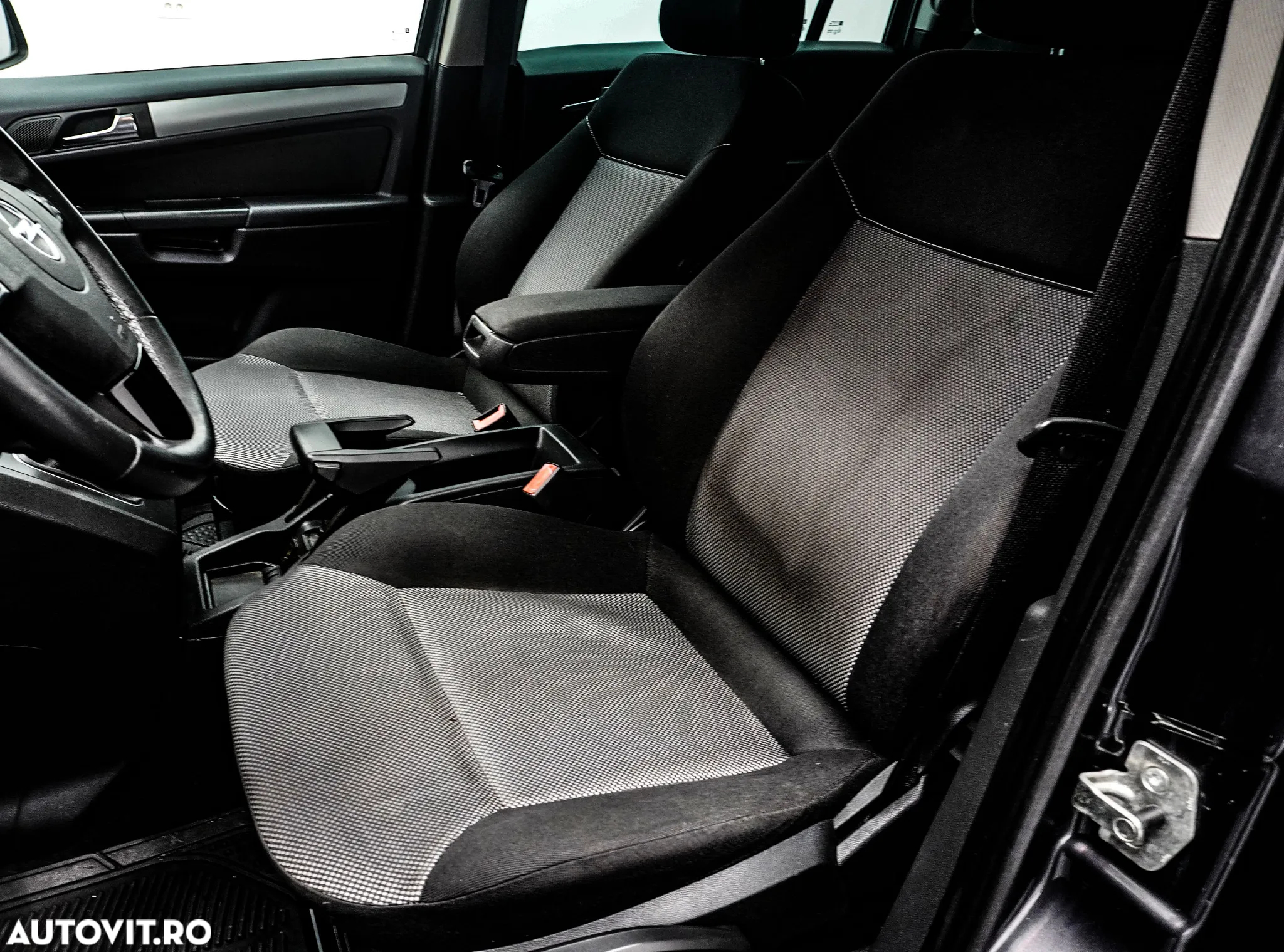 Opel Zafira 1.7 CDTI Essentia - 13