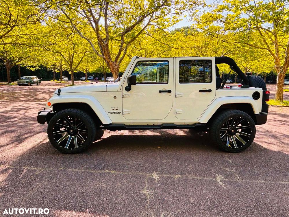 Jeep Wrangler - 11