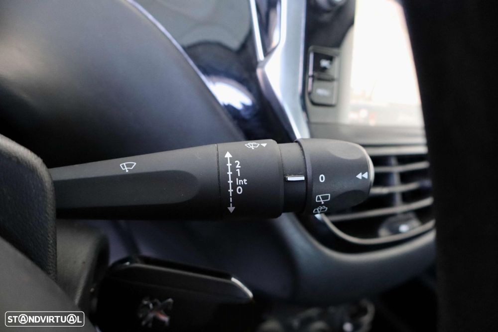 Peugeot 208 1.5 BlueHDi Active - 18