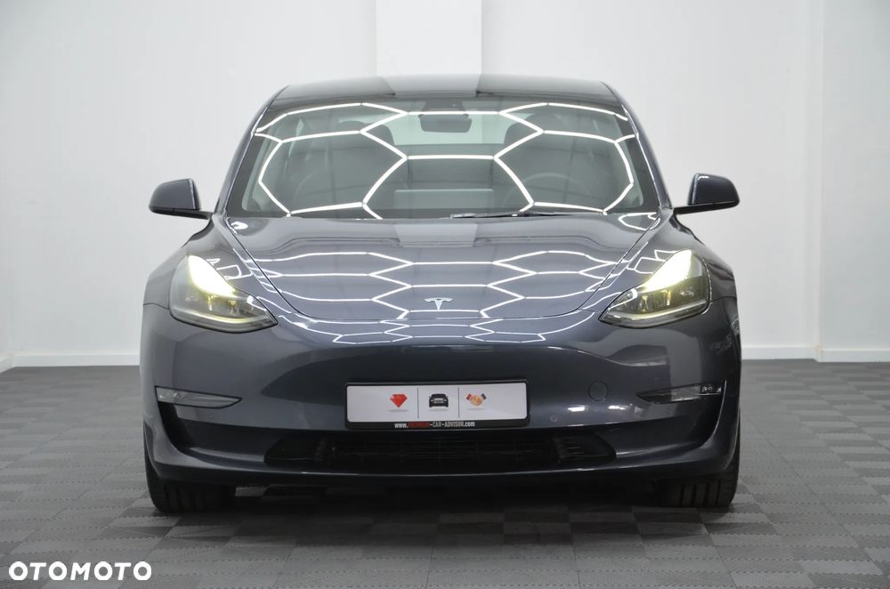 Tesla Model 3 Langstreckenbatterie Allradantrieb Dual Motor - 3