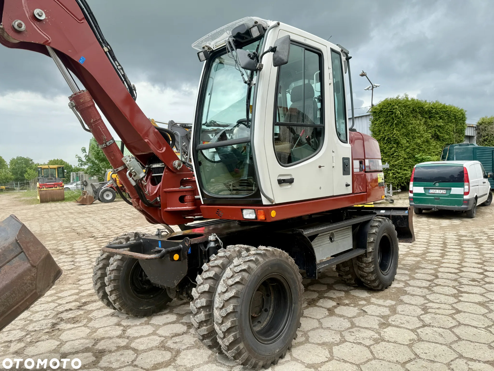 Liebherr koparka kołowa A311 + głowica ROTOTILT, dzielony pług , 13 ton - 5