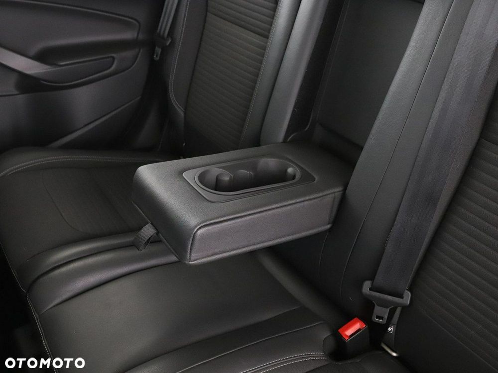 Ford Kuga 1.5 EcoBoost 2x4 Titanium - 37