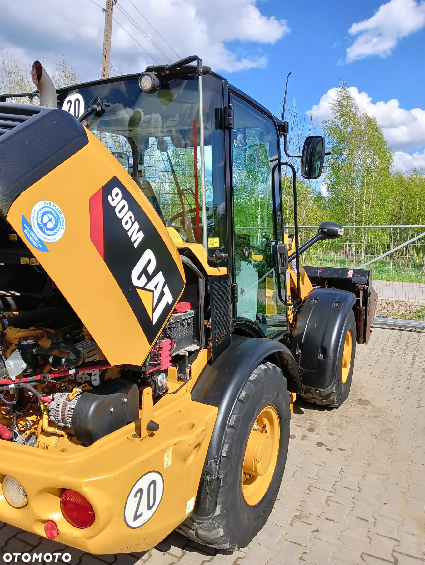 Caterpillar 906M - 10