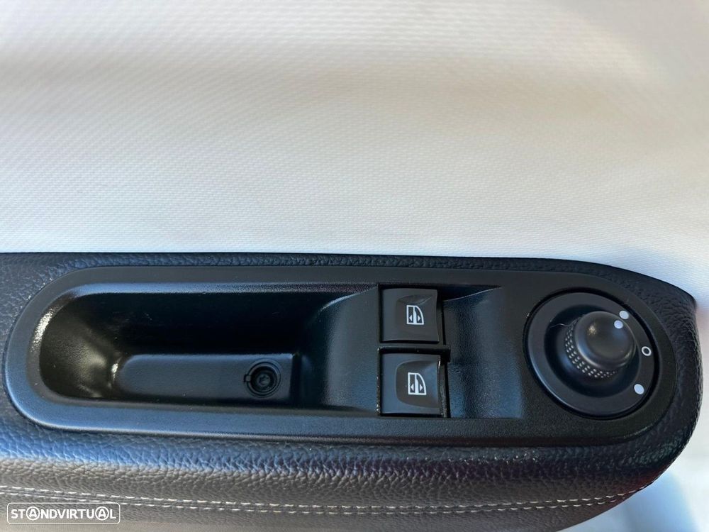 Renault Twingo TCE 90 INTENS - 30