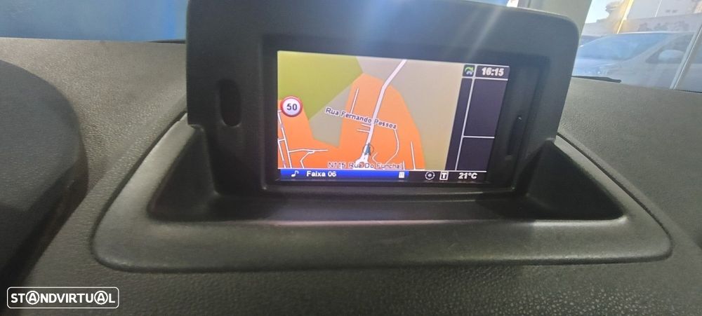 Renault Clio 1.5 dCi Dynamique S - 13