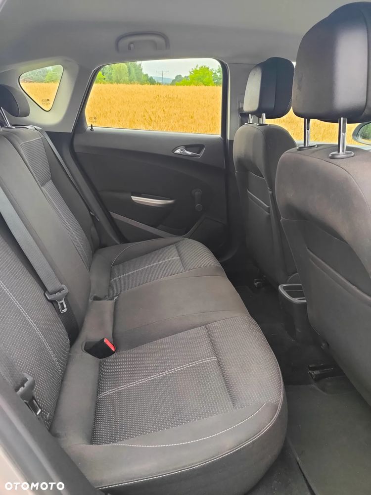 Opel Astra 1.4 Turbo - 12