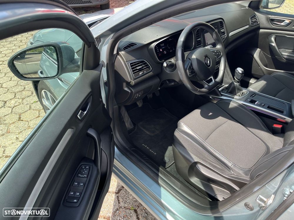 Renault Mégane Sport Tourer 1.5 Blue dCi Intens - 4