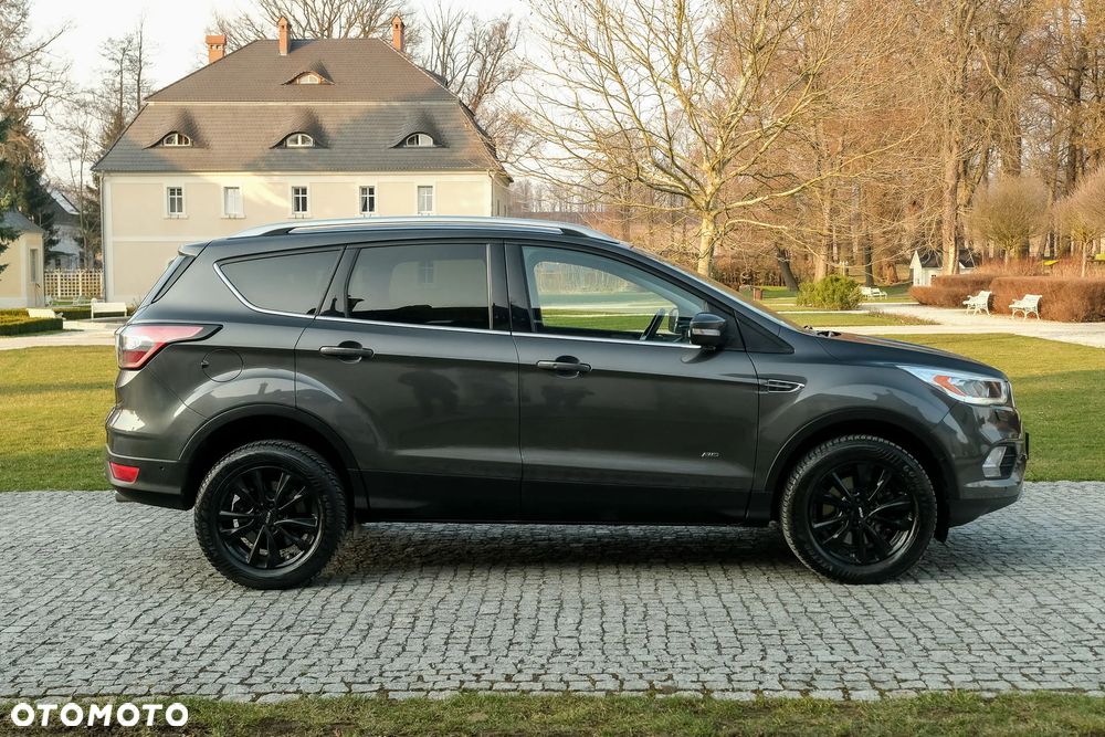 Ford Kuga 2.0 TDCi 4x4 Titanium - 4