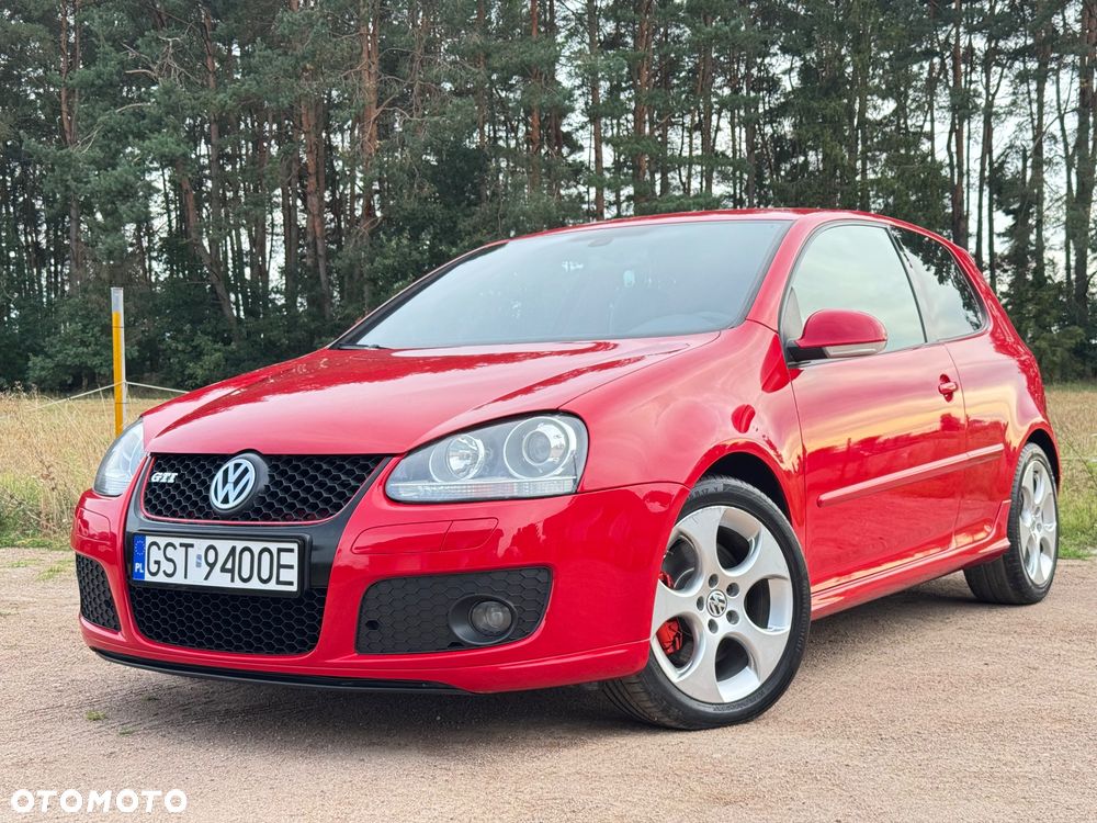 Volkswagen Golf - 1