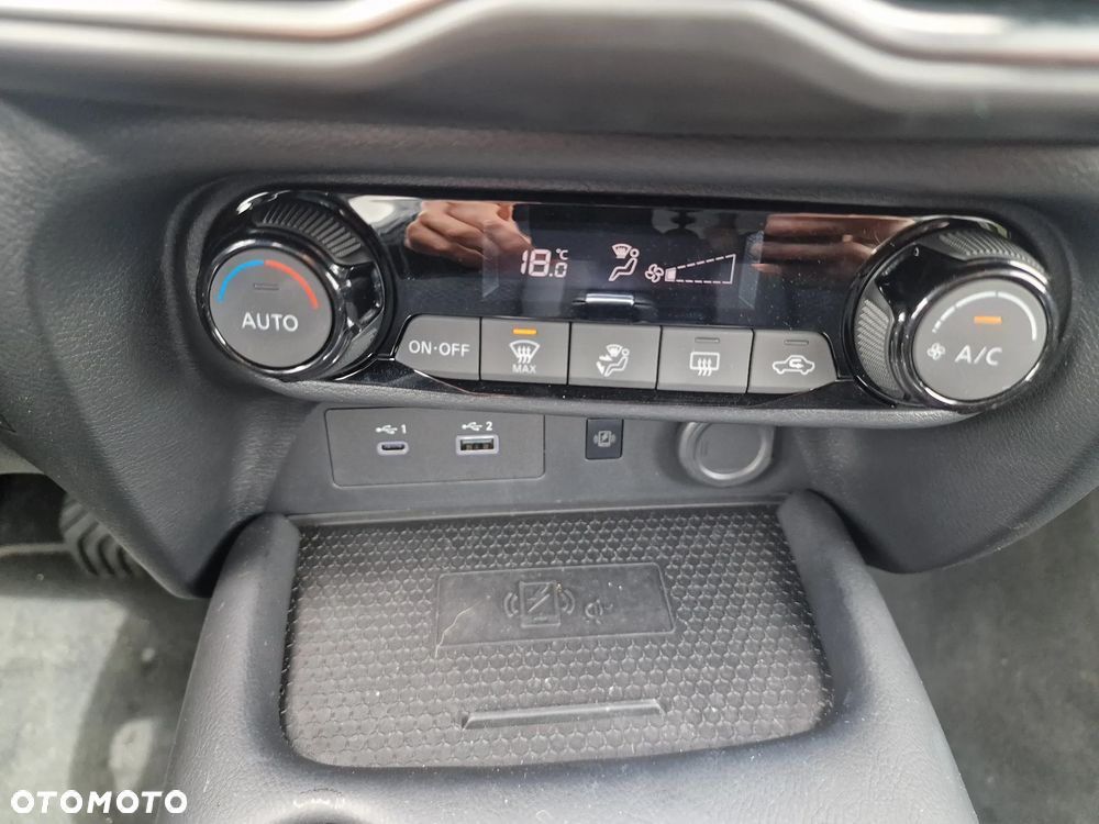 Nissan Juke 1.6 Hybrid N-Connecta AMT - 12