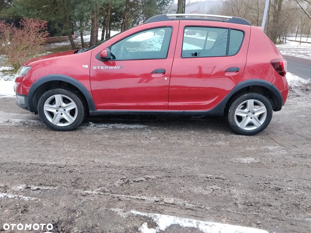 Dacia Sandero TCe 90 Celebration - 8