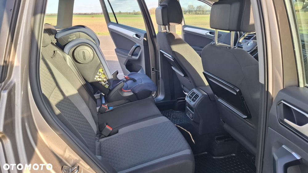 Volkswagen Tiguan 2.0 TDI SCR (BlueMotion Technology) Comfortline - 24
