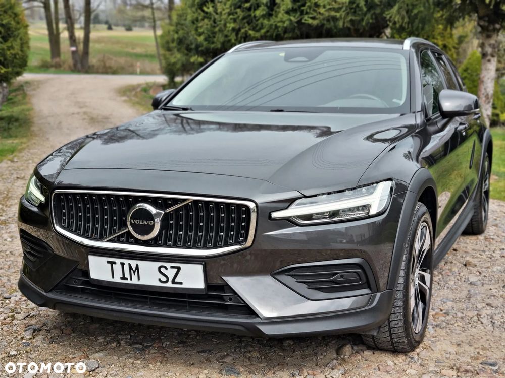 Volvo V60 Cross Country B4 D AWD Ultimate - 3