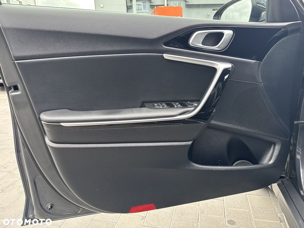 Kia ProCeed 1.5 T-GDI GT Line - 14
