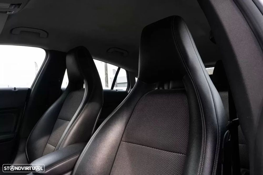 Mercedes-Benz CLA 180 d Shooting Brake - 14