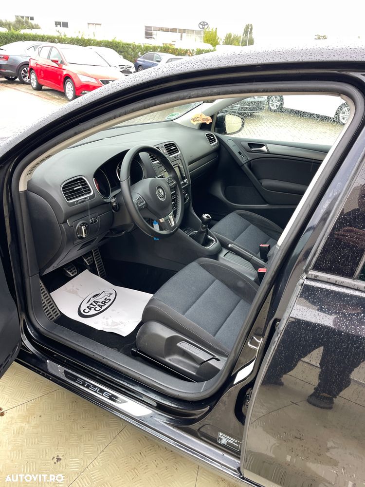Volkswagen Golf ver-1-2-tsi-style - 30