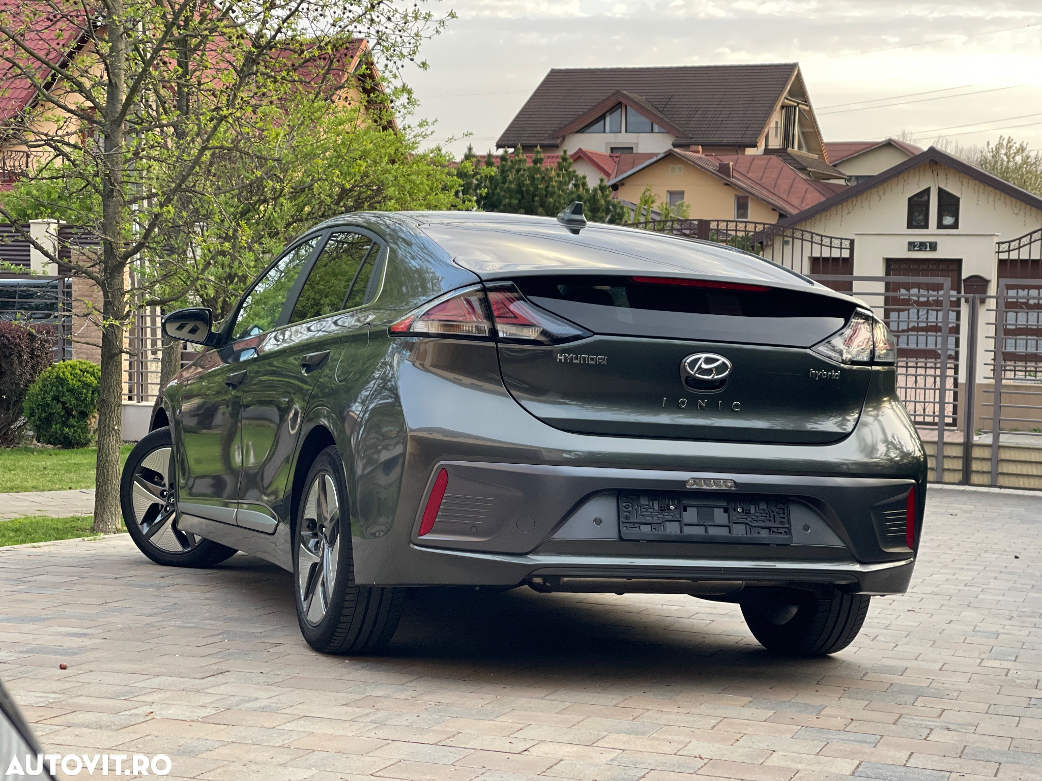 Hyundai IONIQ Hybrid 1.6 GDI Prime - 34
