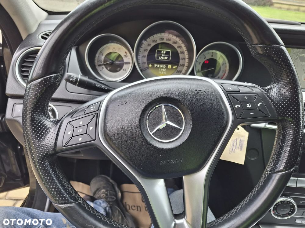 Mercedes-Benz Klasa C 180 BlueEFFICIENCY 7G-TRONIC Avantgarde - 20