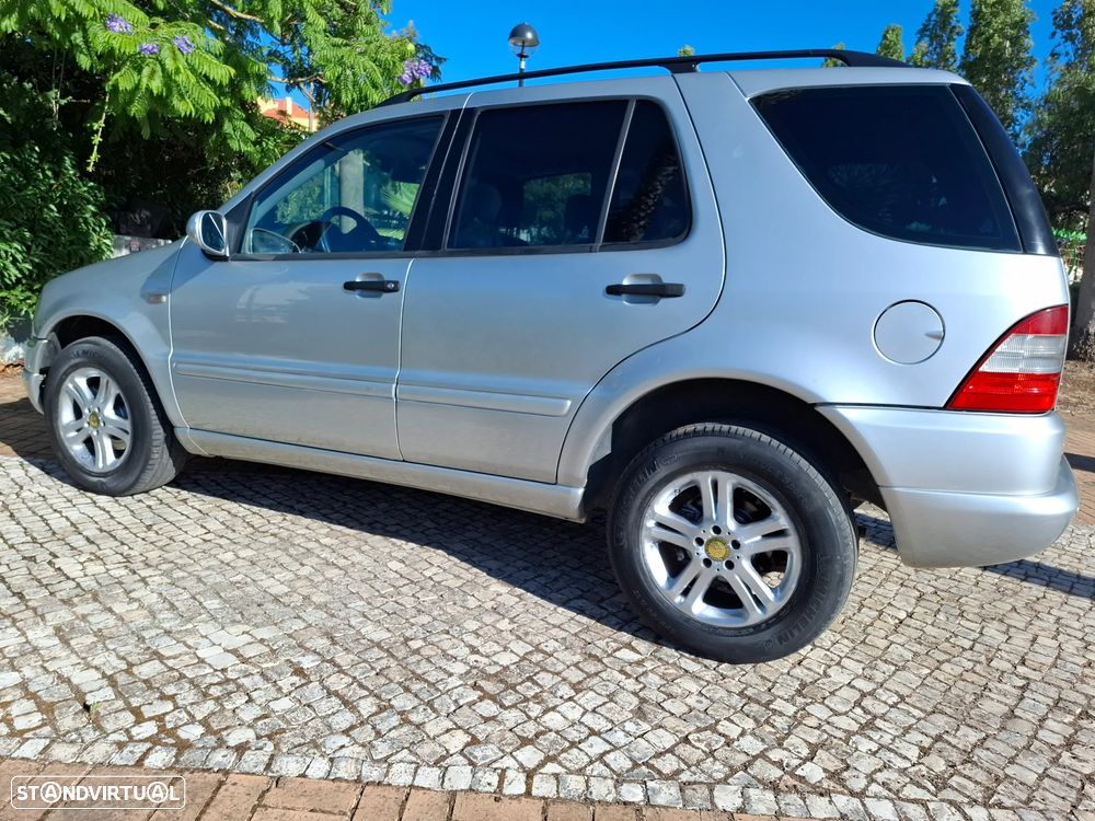 Mercedes-Benz ML 270 - 3