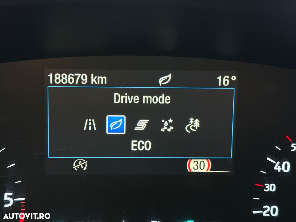 Ford Focus 1.5 EcoBlue Active Business - 11