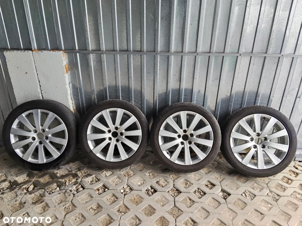 Volkswagen Passat - 17