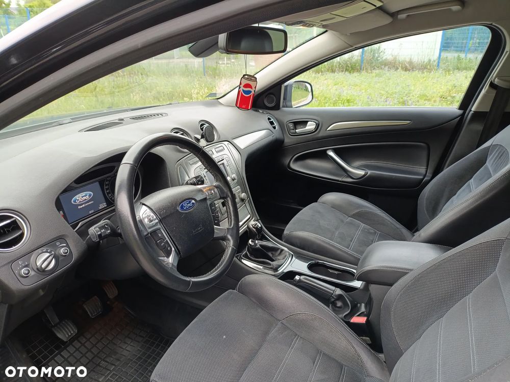 Ford Mondeo 2.0 TDCi Titanium - 12