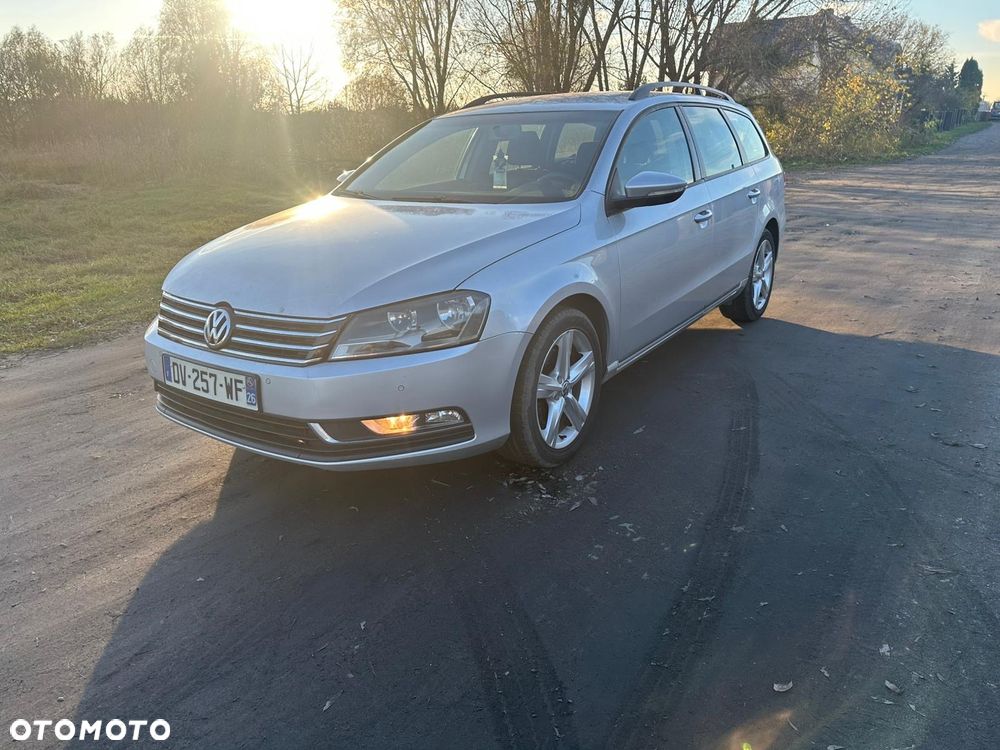 Volkswagen Passat 2.0 TDI Comfortline DSG - 2