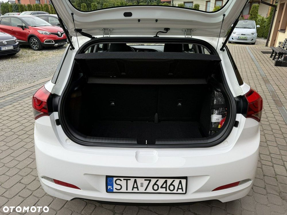 Hyundai i20 1.2 BlueDrive Classic + - 24