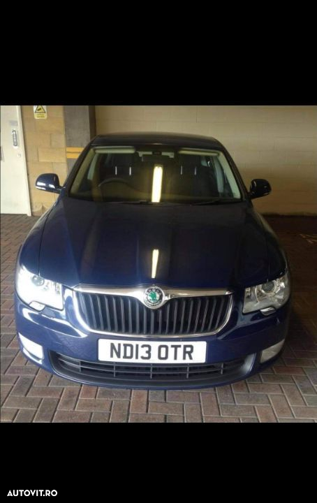 Dezmembrez Skoda Superb 2