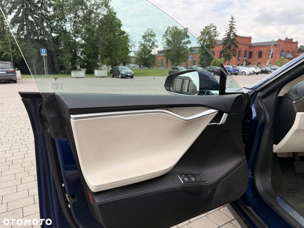Tesla Model S 100D Allradantrieb Performance - 17