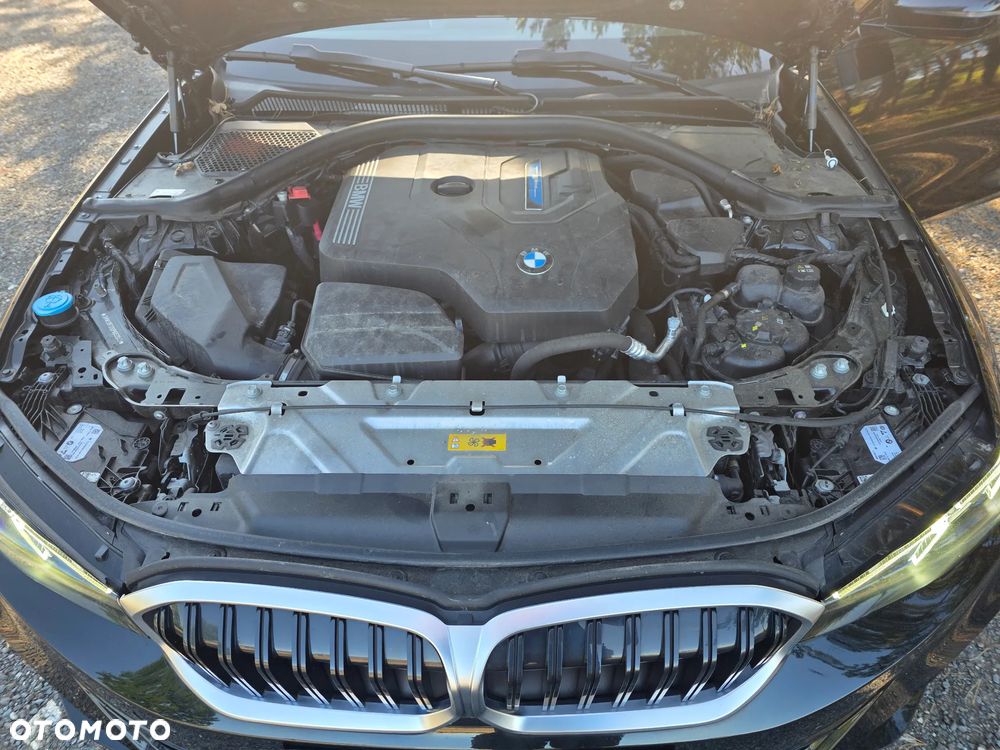 BMW Seria 3 - 33