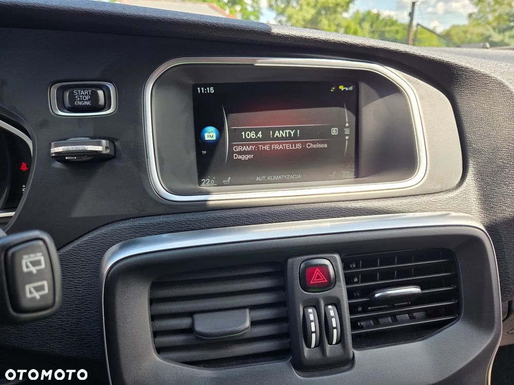 Volvo V40 D2 Momentum - 4