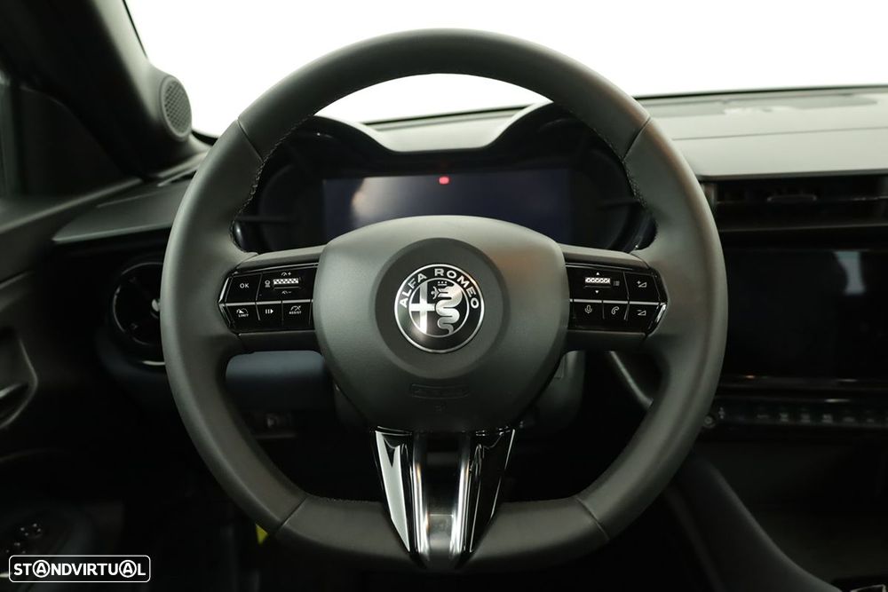 Alfa Romeo Junior Elletrica 50 kWh - 13