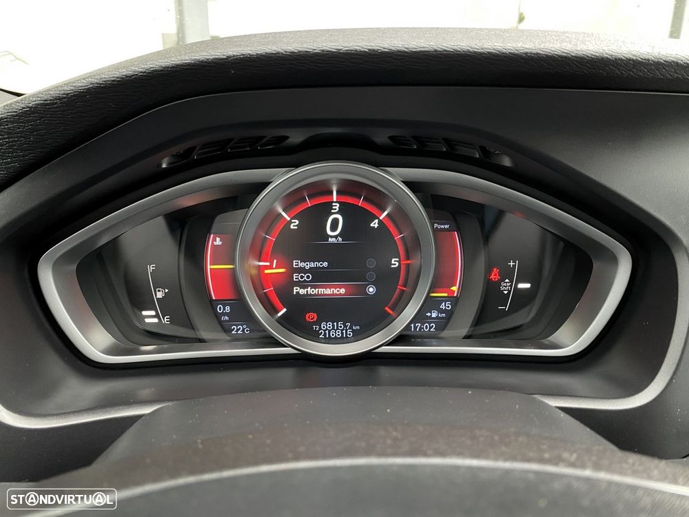 Volvo V40 D2 R Design - 29