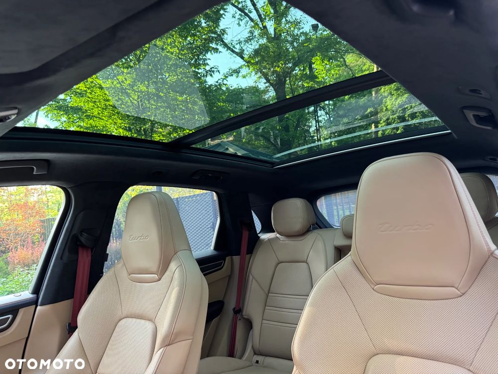 Porsche Cayenne - 17