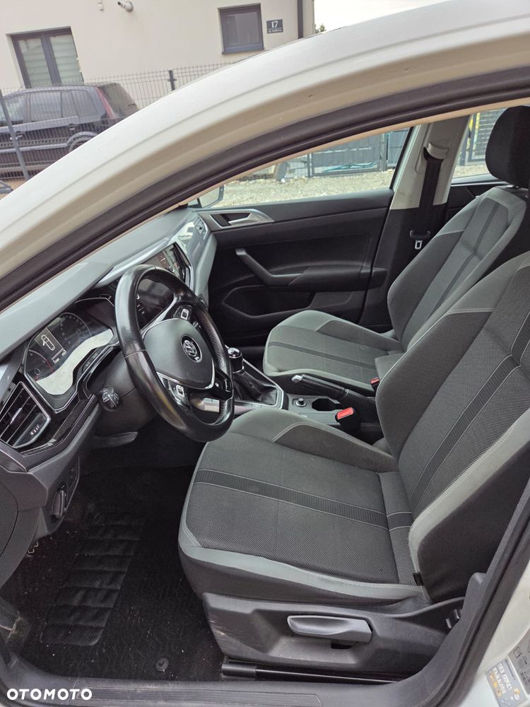 Volkswagen Polo 1.6 TDI SCR Highline - 9