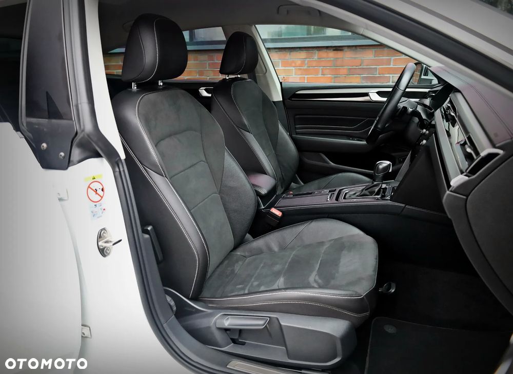 Volkswagen Arteon 2.0 TSI Elegance DSG - 24