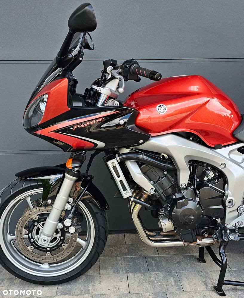 Yamaha FZ6 - 18
