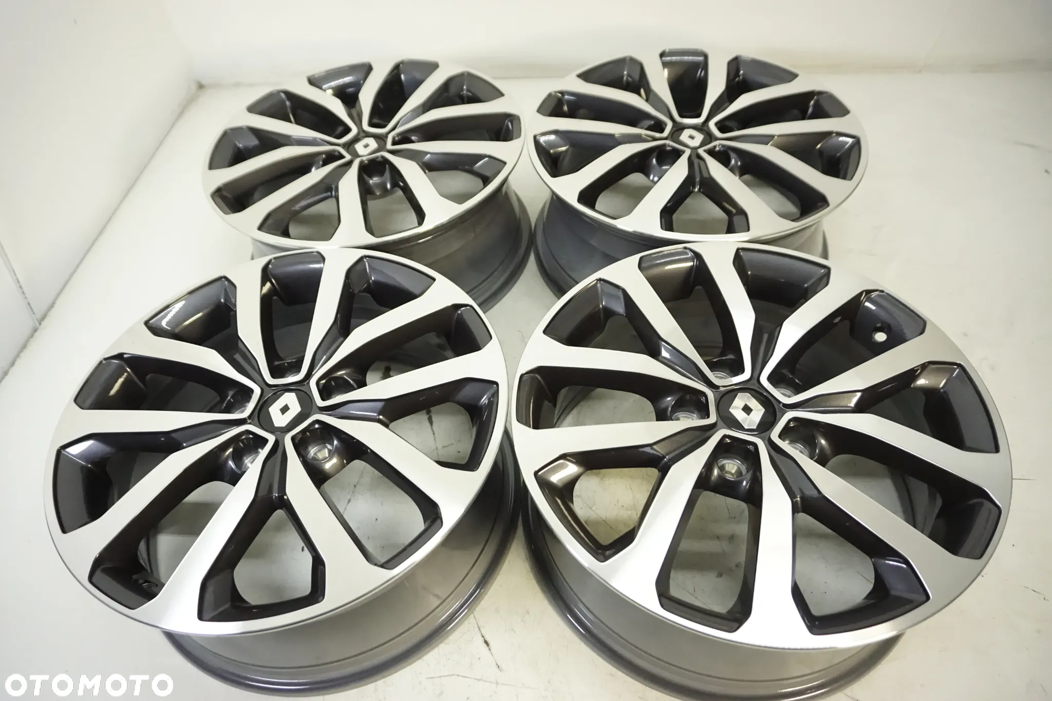 FELGI ALUMINIOWE 17 RENAULT KADJAR SYMBIOZ EXPRESS ZOE  CAPTUR II KADJAR KOLEOS MEGANE SCENIC TALISMAN ESPACE LAGUNA III FLUENCE KANGOO ORYGINAŁ GRAFIT - 2